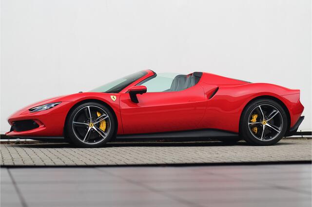 Ferrari 296 GTS 3.0 V6 | NEW | VAT | LIFT | DAYTONA | 360