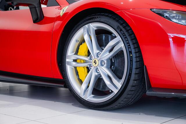 Ferrari 296 GTS - Kroymans Ferrari