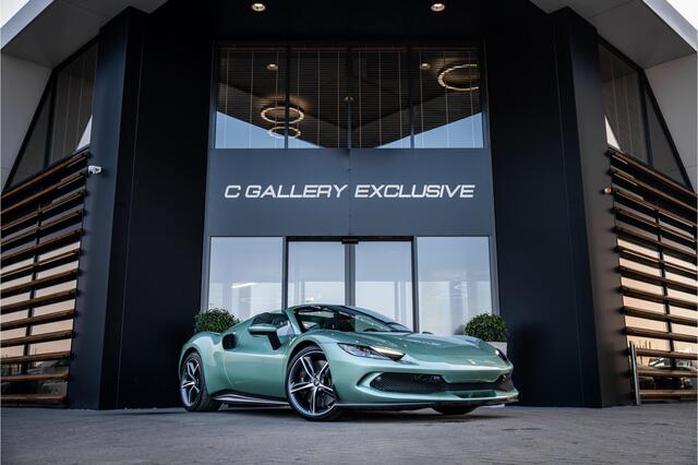 Ferrari 296 GTS 3.0 V6 - Verde Francesca | Spyder l 830PK! l Race Display l Racing Seats | Carbon