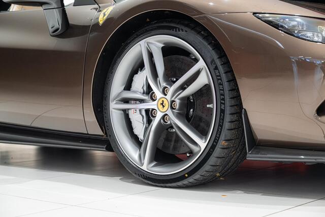 Ferrari 296 GTS - Kroymans Ferrari