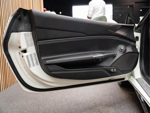 Ferrari 488 Spider HELE Carbon Sport Stoelen 3.9 V8 488 Spider JBL Passenger Display