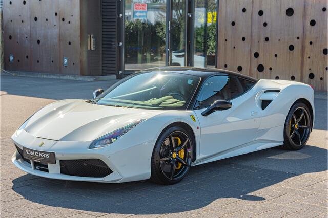 Ferrari 488 3.9 GTB HELE | Lift | Pass. Display | Sport Exhaust |