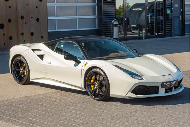 Ferrari 488 3.9 GTB HELE | Lift | Pass. Display | Sport Exhaust |