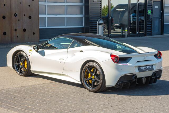 Ferrari 488 3.9 GTB HELE | Lift | Pass. Display | Sport Exhaust |