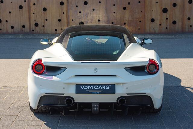 Ferrari 488 3.9 GTB HELE | Lift | Pass. Display | Sport Exhaust |