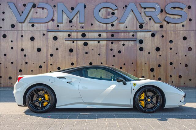 Ferrari 488 3.9 GTB HELE | Lift | Pass. Display | Sport Exhaust |