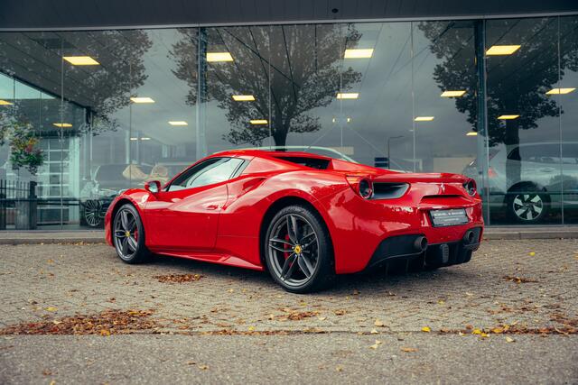 Ferrari 488 3.9 Spider HELE ** NL geleverd ** Atelier ** Carbon ** Titanium Exhaust ** 360 Camera ** Scuderia Shields ** NAP!