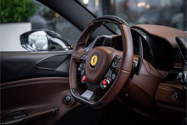 Ferrari 488 3.9 GTB HELE - Bianco Avus | Carbon | Lift | Electric Seats