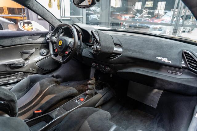 Ferrari 488 Pista HELE Lift Carbon Painted Stripes 3.9 Pista HELE