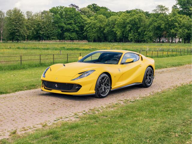 Ferrari 812 6.5 V12 Superfast, Giallo Opaco, Full Matte Carbon Exterior