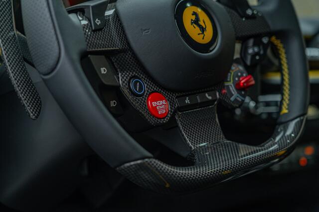 Ferrari 812 Competizione 6.5 V12 | 1 of 8 Color Grigio Medio | Carbon | Lift | CarPlay | 1 of 999 | Extracampionario |