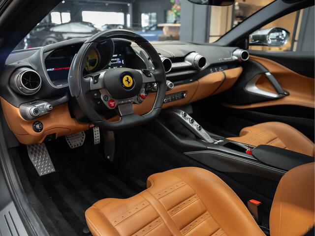 Ferrari 812 V12 Superfast HELE Carbon Sport Stoelen 6.5 V12 Superfast HELE