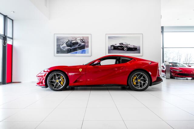 Ferrari 812 Superfast ~Ferrari Munsterhuis~
