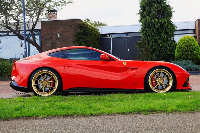 Ferrari F12 6.3 Berlinetta HELE NOVITEC **Carbon bucketseat/LIFT/Ceramic/21"22" ANRKY FORGED**