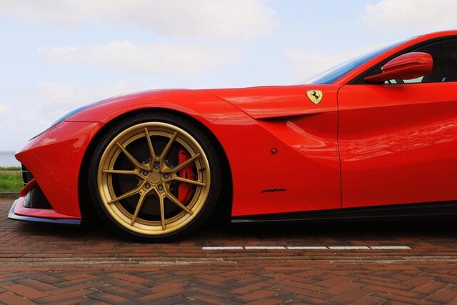 Ferrari F12 6.3 Berlinetta HELE NOVITEC **Carbon bucketseat/LIFT/Ceramic/21"22" ANRKY FORGED**