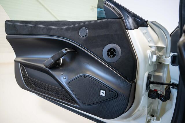 Ferrari F12 6.3 TDF HELE, Delivery Mileage, Full Carbon, JBL