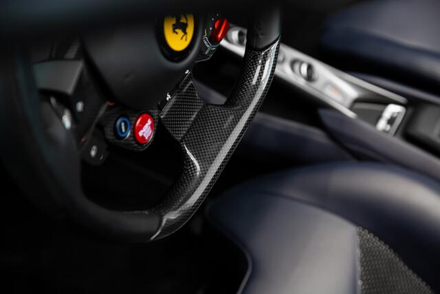 Ferrari F8 Spider ~Ferrari Munsterhuis~