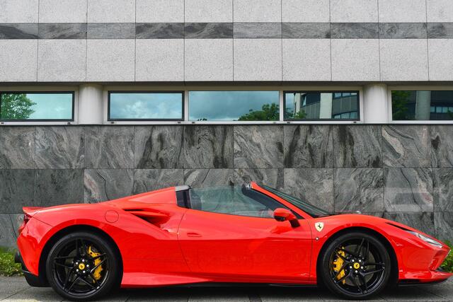 Ferrari F8 Spider 3.9 V8 HELE Rosso Scuderia |Lift|Passengerdisplay|