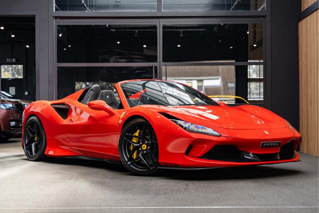 Ferrari F8 Spider Lift Matte Carbon Rosso Scuderia Tricolore Carbon Seat 3.9 V8 HELE