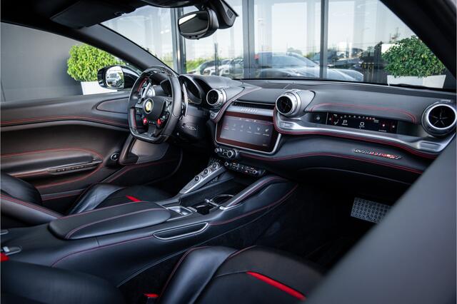 Ferrari GTC4 T 3.9 V8 - Nero Daytona | Passenger Display | Lift | Stoelkoeling | Memory