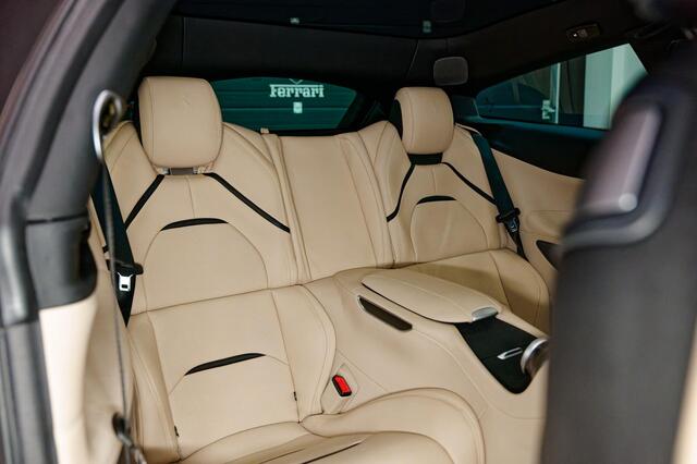 Ferrari GTC4 6.3 V12 Full Option (Export Price ¤ 190.000,= netto) Lift, Panorama, NERO Stellato