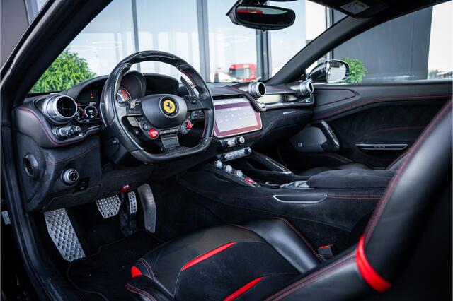 Ferrari GTC4 6.3 V12 - 4-zits l Lift l Passanger Display l Carbon l Panorama