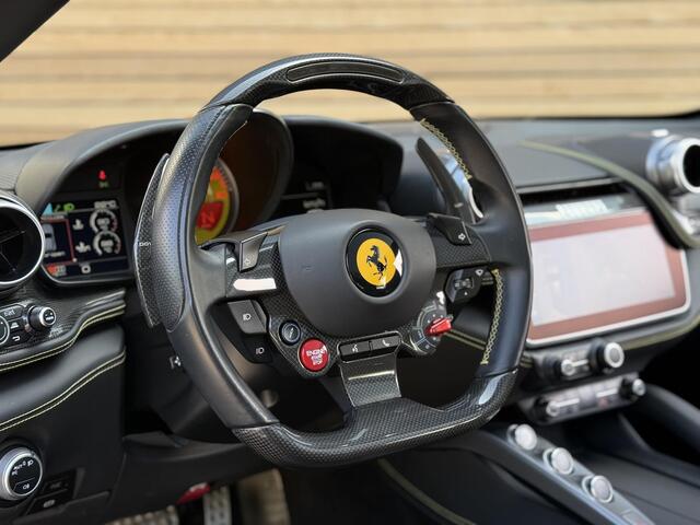 Ferrari GTC4 T 3.9 V8 LIFT|PANO|P.DISPLAY|CARBON