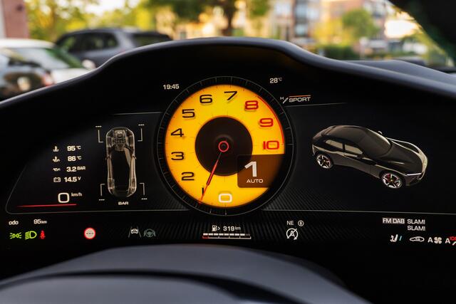 Ferrari Purosangue V12 - Verde Zeltweg - Lift - Panorama - NEW