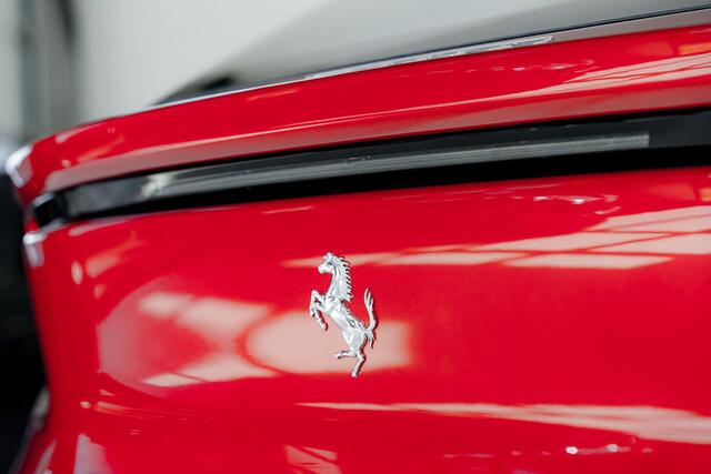Ferrari Purosangue 6.5 V12 l MY27 l Rosso Fuoco | Nieuwe auto | *exclusief BPM