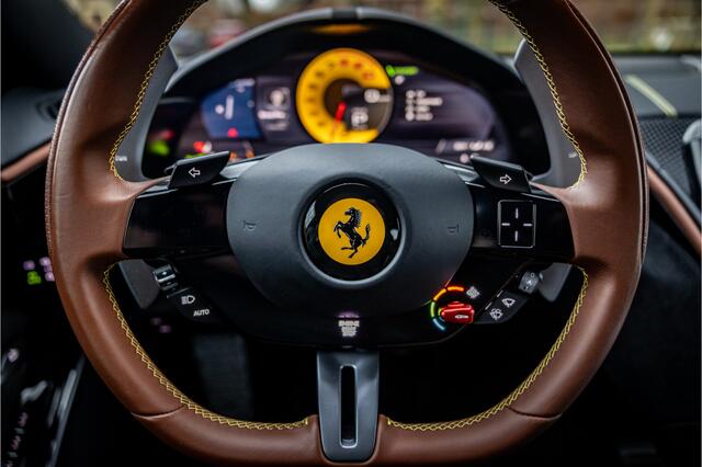 Ferrari Roma 3.9 V8 HELE Verde Zeltweg Magneride Full Adas Passenger Display