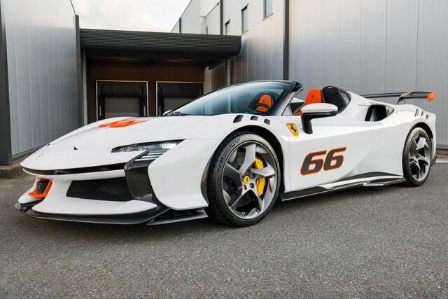 Ferrari SF90 Spider XX - Bianco Cervino - 1 of 599 - NEW!