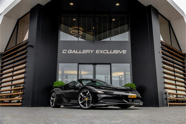 Ferrari SF90 Spider 4.0 V8 - Nieuwe Auto | Origineel NL | Lift | Full Carbon | Nero Daytona