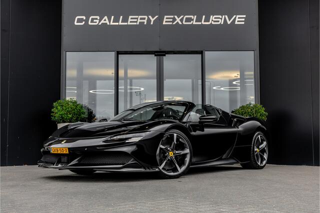 Ferrari SF90 Spider 4.0 V8 - Nieuwe Auto | Origineel NL | Lift | Full Carbon | Nero Daytona