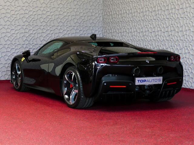 Ferrari SF90 Stradale 4.0 V8 1000 PK PHEV CARBON SEATS/STUUR LIFT CARPLAY AFS CAMERA