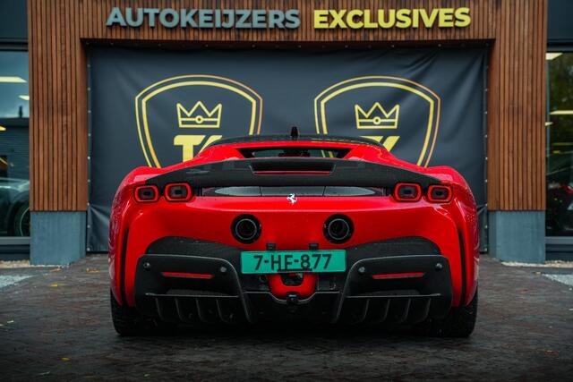 Ferrari SF90 Stradale 4.0 V8 Assetto Fiorano Fiorano Pack Carbon Fibre Daytona Racing Seats