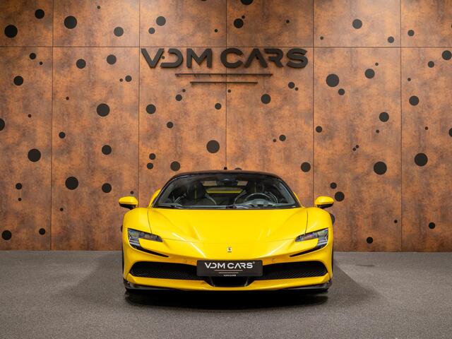 Ferrari SF90 Stradale 4.0 V8 | Lift | Carbon | Racing Seats | Giallo Triplo Strato |