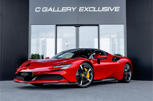 Ferrari SF90 Stradale 4.0 V8 - Origineel NL | Rosso Formula 1 | Lift | Carbon