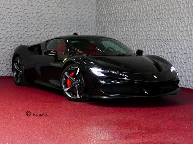 Ferrari SF90 Stradale 4.0 V8 1000 pk INCL BTW/BPM. CARBON SEATS/STUUR LIFT CARPLAY AFS CAMERA phev