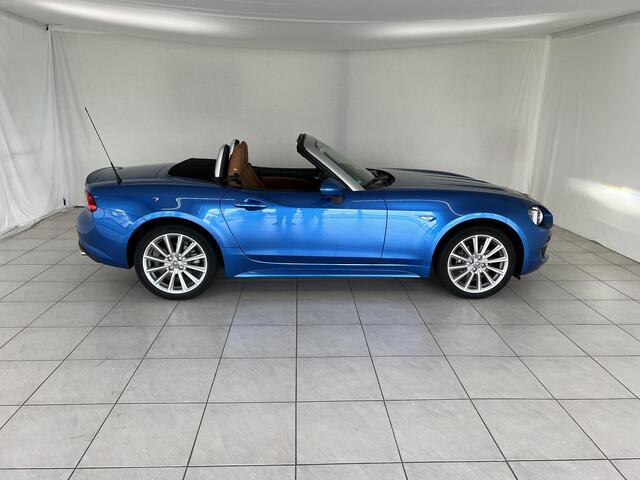 Fiat 124 Spider 1.4 MultiAir Turbo Lusso full option, dealer onderhouden, Bose Audio, Parkeercamera achter