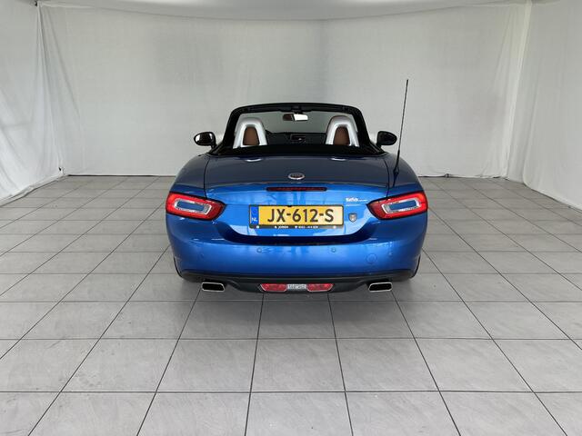 Fiat 124 Spider 1.4 MultiAir Turbo Lusso full option, dealer onderhouden, Bose Audio, Parkeercamera achter