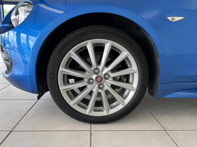 Fiat 124 Spider 1.4 MultiAir Turbo Lusso full option, dealer onderhouden, Bose Audio, Parkeercamera achter