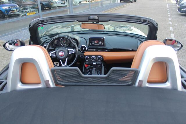 Fiat 124 Spider 1.4 MultiAir Turbo Lusso
