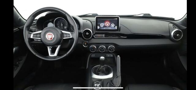 Fiat 124 Spider 1.4 MultiAir Turbo Lusso S-Design!