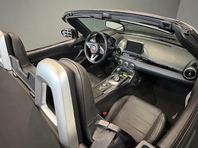 Fiat 124 Spider 1.4 MultiAir Turbo Lusso Stoelverwarming, LED koplampen, Keyless entry, Achteruitrijcamera