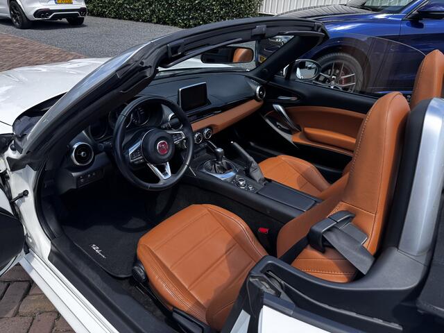 Fiat 124 Spider 1.4 MultiAir Turbo Lusso