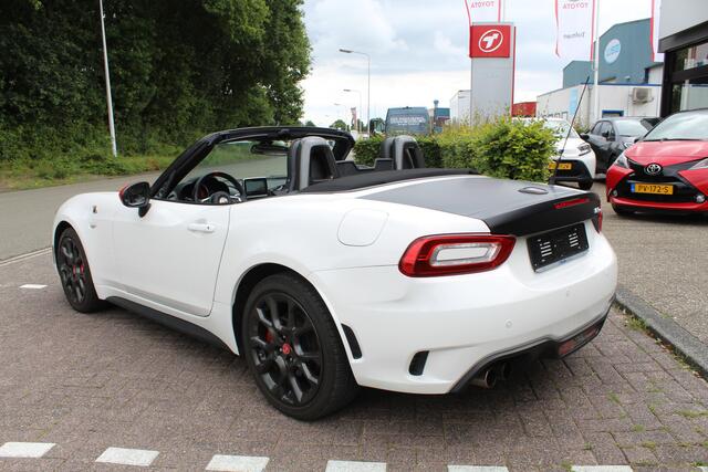 Fiat 124 Spider Abarth 1.4 Turbo Automaat | Rijklaar | Leder | Stoelverw. | LED | Navi | Sensoren | Cruise