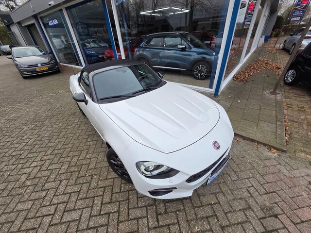 Fiat 124 Spider 1.4 MultiAir Turbo Lusso
