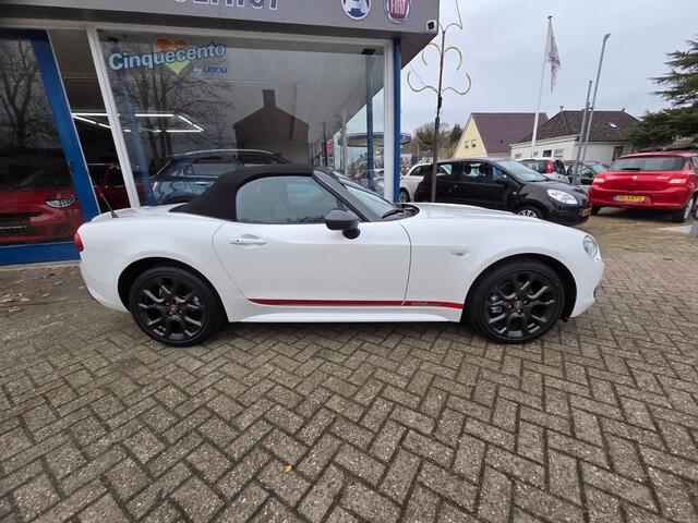 Fiat 124 Spider 1.4 MultiAir Turbo Lusso