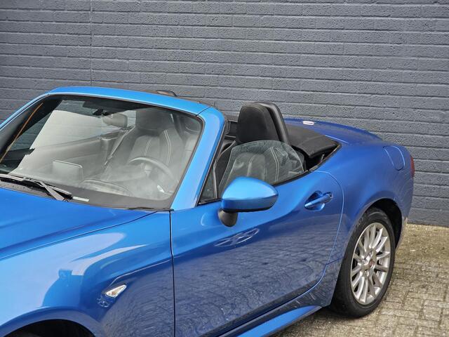 Fiat 124 Spider 1.4 MultiAir Turbo SPORT / AZURO ITALIA /