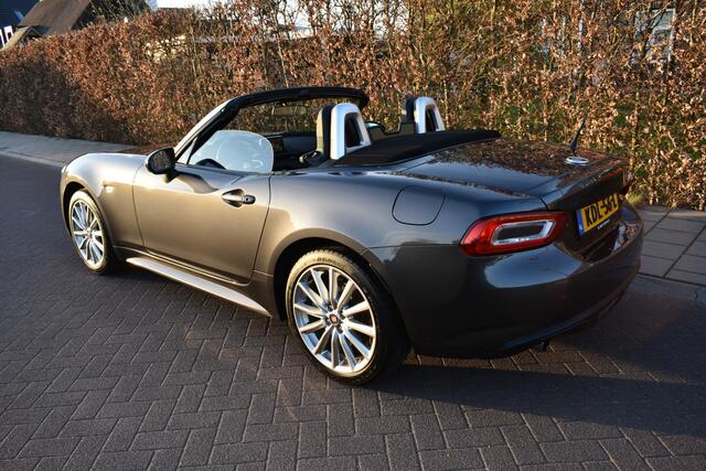 Fiat 124 Spider 1.4 MultiAir Turbo Lusso AUTOMAAT ZÉÉR MOOI!